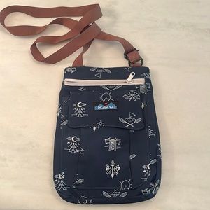 Kavu “keeper” bag.